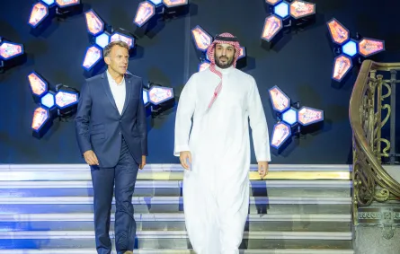 شرّف صاحب السمو الملكي الأمير محمد بن سلمان بن عبدالعزيز آل سعود، ولي العهد رئيس مجلس الوزراء، بحضور فخامة الرئيس إيمانويل ماكرون رئيس الجمهورية الفرنسية، الحفل الختامي لبطولة كأس العالم للرياضات الإلكترونية 2026م.