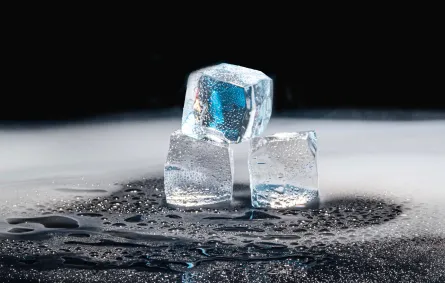 هل تجدي حيلة تيك توك المتمثلة في إضافة الثلج إلى ماء الممسحة عند غسل أرضيات المنزل؟