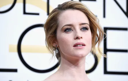 كلير فوي Claire Foy في حفل  74th Annual Golden Globe Awards عام 2017 في كاليفورنيا - مصدر الصورة Frazer Harrison / GETTY IMAGES NORTH AMERICA / Getty Images via AFP