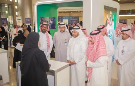 معرض الخريج والوظيفة 30