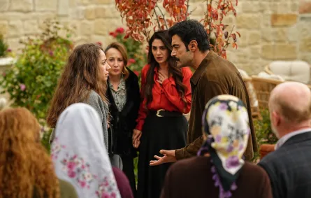 مسلسل حبك نار الحلقة 7.. ليلى تكتشف هوية خاطفها وميرزا يشك في والدته فوسلات