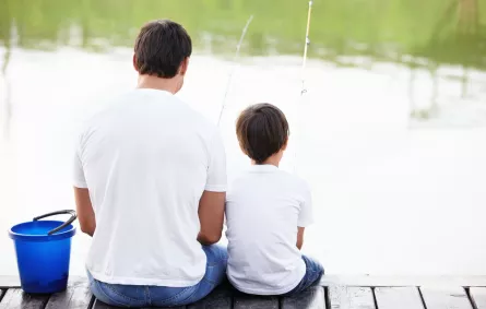 مراهق يصرخ: أبي اكتشف جسدي معي!