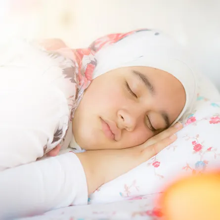 أنام حتى الإفطار..  فهل صيامي صحيح؟