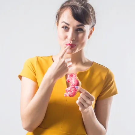 7 أضرار لتناول السكريات أثناء الدورة الشهرية