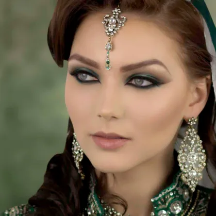 مكياج المرأة العربية في اليوم الوطني السعودي