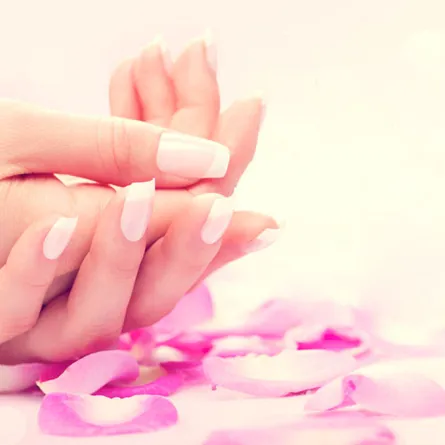 أسرع طريقة لتطويل الأظافر