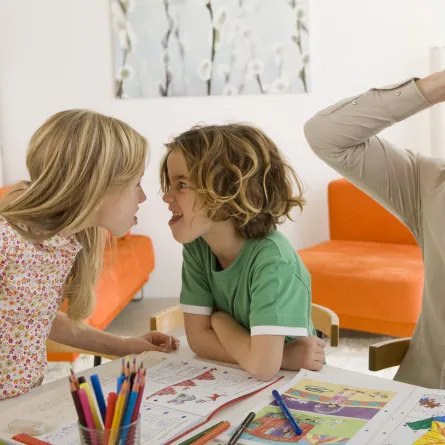 اختبار الآباء مخاطبة طفلك.. مسؤوليتك!