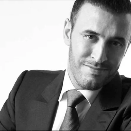 «سيدتي» جمعت كاظم الساهر والوزيرة سنية مبارك:ما حقيقة "الديو" بينهما؟