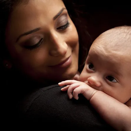 مولودة تصدم والديها والسبب مرعب!