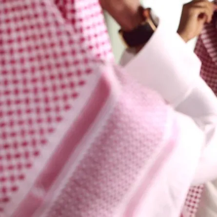 مواطن يطالب فندقاً بـ 5 ملايين ريال تعويضاً