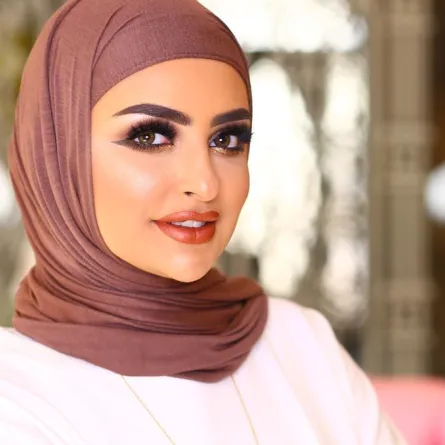 اختاري لون حجابك على طريقة الفاشينيستا سندس 