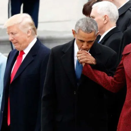 "المرح والحاد".. هذا الفرق بين باراك أوباما ودونالد ترامب!