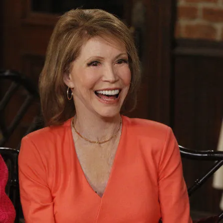 وفاة النجمة ماري تايلور مور عن عمر ناهز 80 عاماً