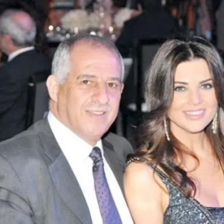 دعوى عالقة تبقي زوج الإعلامية منى أبو حمزة في السجن