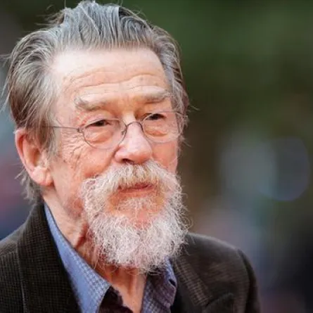 وفاة الممثل البريطاني جون هارت