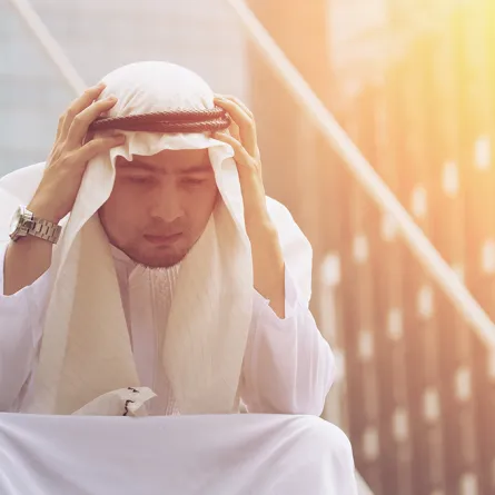 بالفيديو: ماذا سيحدث لو ارتدى ياباني الغترة؟