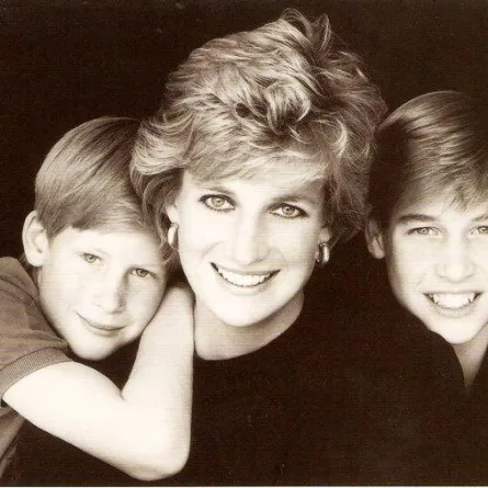 بعد مرور 20 عاماً على رحيلها.. تمثال تكريمي للأميرة ديانا