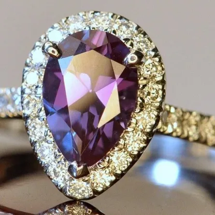خواتم الزفاف البنفسجيّة لعروس شهر فبراير