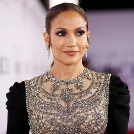 جينيفر لوبيز: جميعُنا مهاجرون!