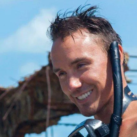 العثور على جثة المخرج روب ستيوارت قبالة شواطئ فلوريدا