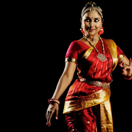 بالفيديو.. هكذا ترقص النساء حول العالم