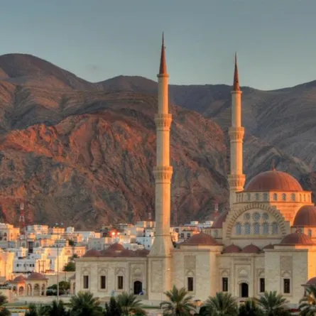 عُمان خيار سياحي موفّق في فبراير