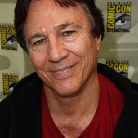 السرطان يغيّب الممثل الأمريكي ريتشارد هاتش