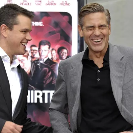 مات ديمون: جورج كلوني أخبرني أنّ أمل حامل