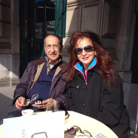 نجلاء فتحي تغيب عن حفل تكريمها وإلهام شاهين تتمسك بالأمل