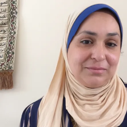 دعاء في الجوال يتسبب بمنع مسلمة من دخول أمريكا