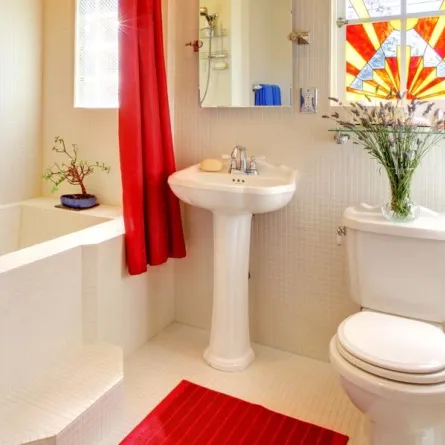 أفكار عمليّة لـ"ديكورات" الحمام الضيق