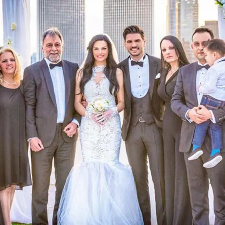 زواج تولغاهان سايشمان وألميدا أباظي  في لوس أنجلوس