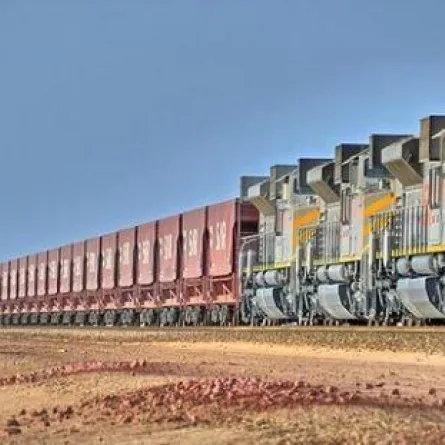 "قطار سار" ينطلق خلال أيام مخترقاً صحراء المملكة