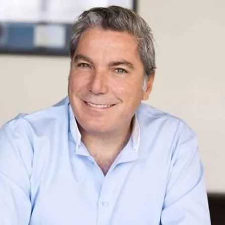 علي جابر: تغييرات جذرية في أعضاء لجان تحكيم برامج الهواة ومصير X Factor مبهم