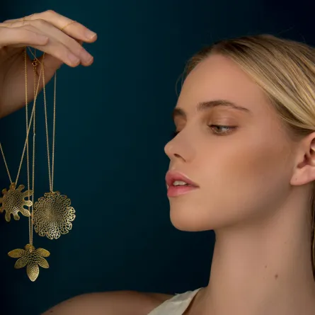 مجوهرات بتصاميم غريبة لصاحبة الإطلالة الجريئة!