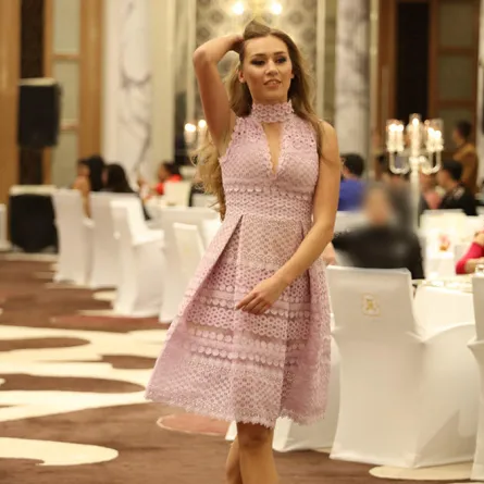 بدلال الأنوثة "رحيل حسن" تُطلق مجموعتها مع سيدتي مول 2017