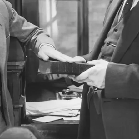 شاهد الزور الذي استيقظ ضميره