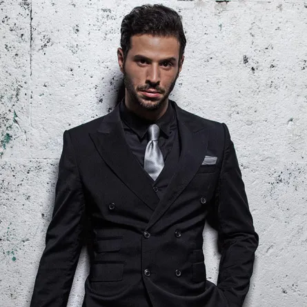 فرانك سيناترا الفلسطيني يخبرنا عن رحلته لشهرة هوليود