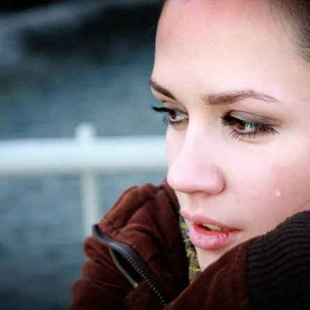 لقب "عانس" أجبر طبيبة على الزواج من سائق.. والنتيجة!