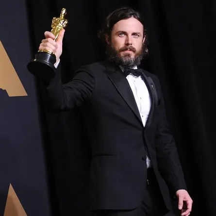 كيسي أفليك يرد على اتهامات التحرش