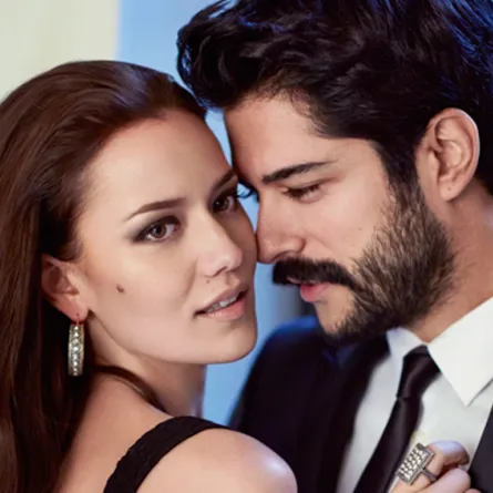 فهرية أفجين وبوراك أوزجيفيت أفضل ثنائي رومانسي تركي في العالم العربي باستفتاء "سيدتي نت"