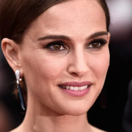 ناتالي بورتمان تنجب مولودها الثاني