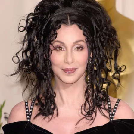 الألوان الكلاسيكيّة في "ديكورات" قصر شير المُباع