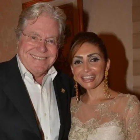 رنا القصيبي تحصل على الطلاق خلعاً من حسين فهمي