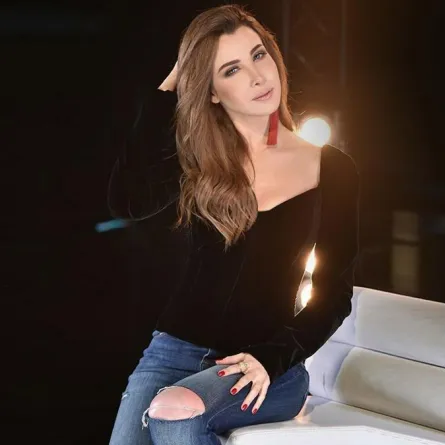 بالصور: النجمات العربيّات يلهمنَكِ إطلالاتكِ اليوميّة