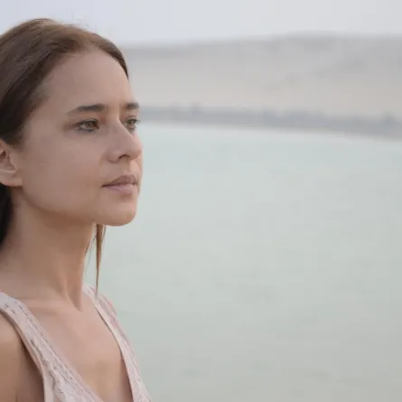 بالصور: نيللي كريم "محظوظة" لوجودها مع هذا الرجل.. وهو "نادم"!!