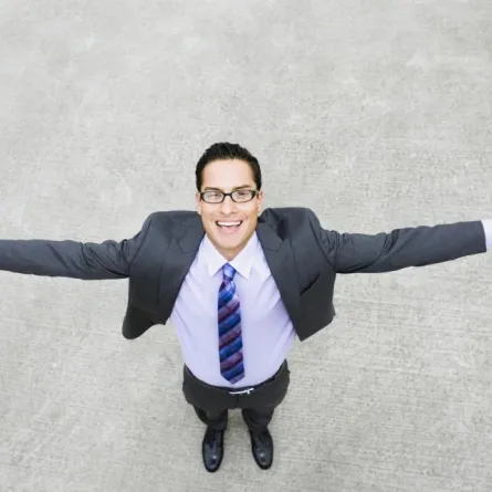 "رولز رويس" و"لامبورجيني" هدايا شراء هذا المنزل