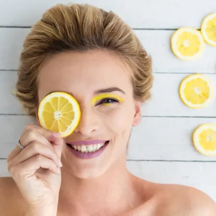 "رجيم الليمون" يضمن خسارة 6 كيلوغرامات في شهر