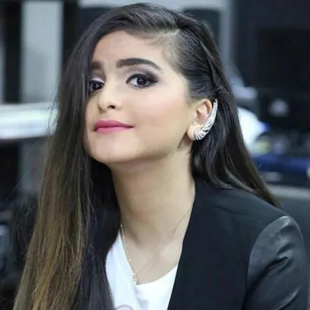 حلا الترك تهاجم الجمهور ثم تحذف الفيديو