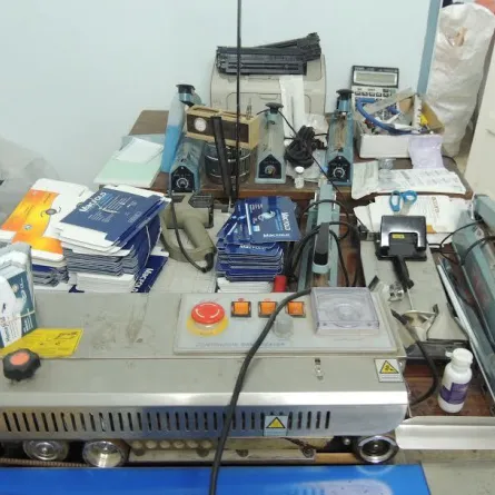 ضبط عدسات لاصقة تصيب السيدات بالعمى